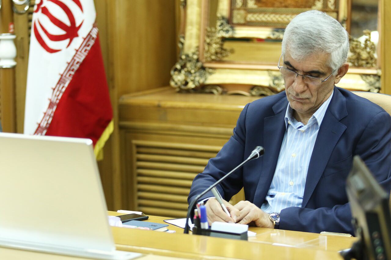 ملت آگاه ایران با اتحاد مقابل تحریمها میایستد ملت آگاه ایران با اتحاد مقابل تحریمها میایستد