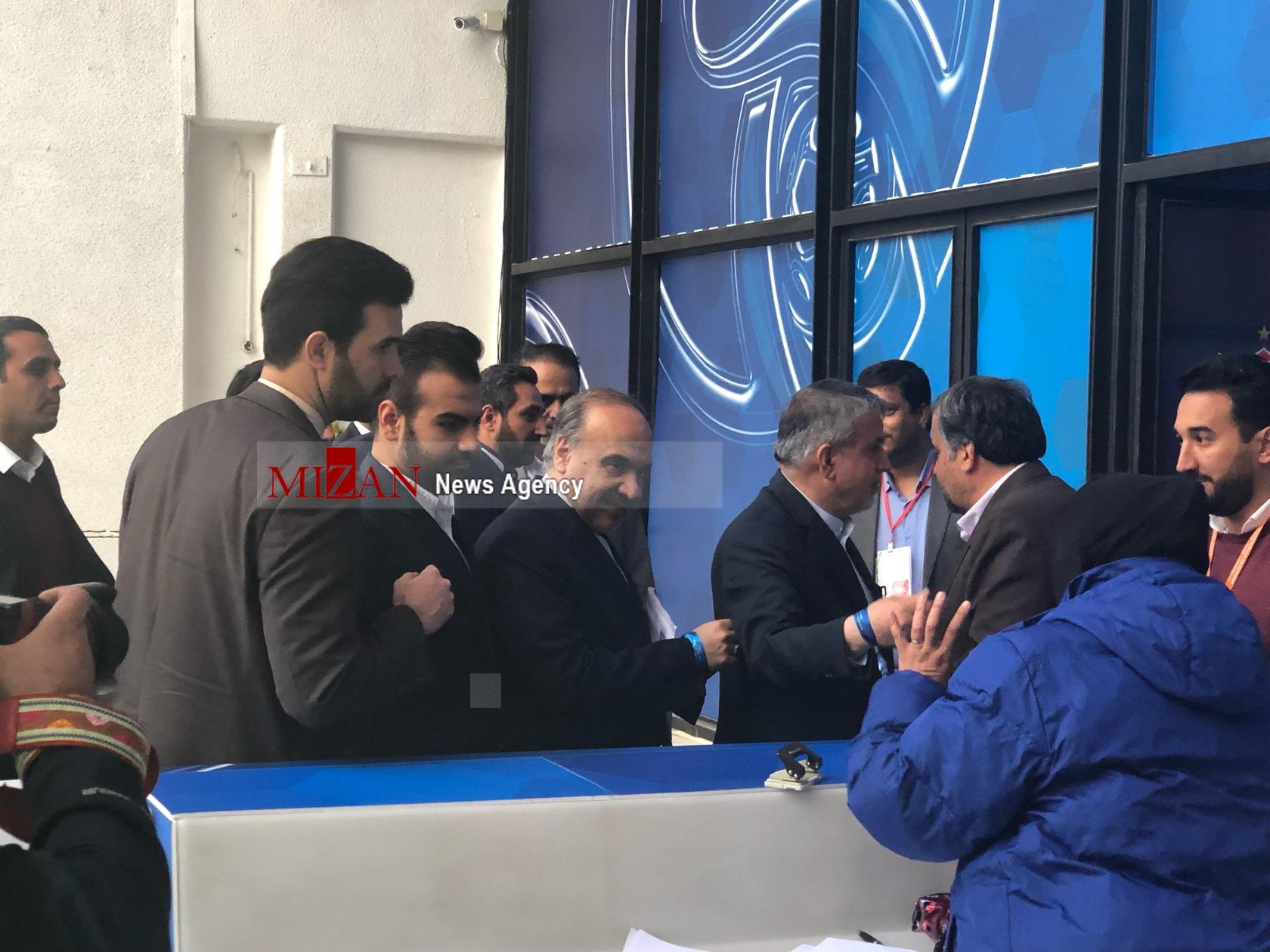 حضور سلطانیفر و صالحیامیری در ورزشگاه/ سروش رفیعی در کنار علی پروین نظارهگر بازی خواهند بود حضور سلطانیفر و صالحیامیری در ورزشگاه/ سروش رفیعی در کنار علی پروین نظارهگر بازی خواهند بود