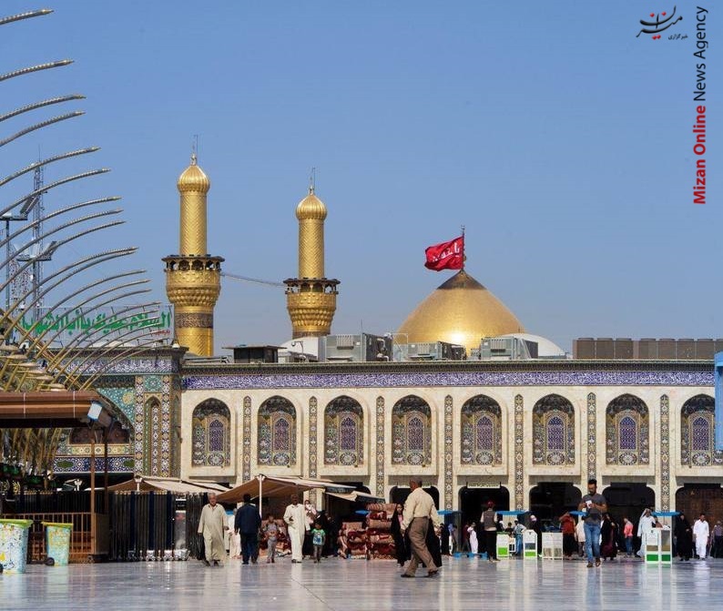 تعویض پرچم حرم سیدالشهدا(ع) تعویض پرچم حرم سیدالشهدا(ع) با شروع ماه ربیع الاول +عکس