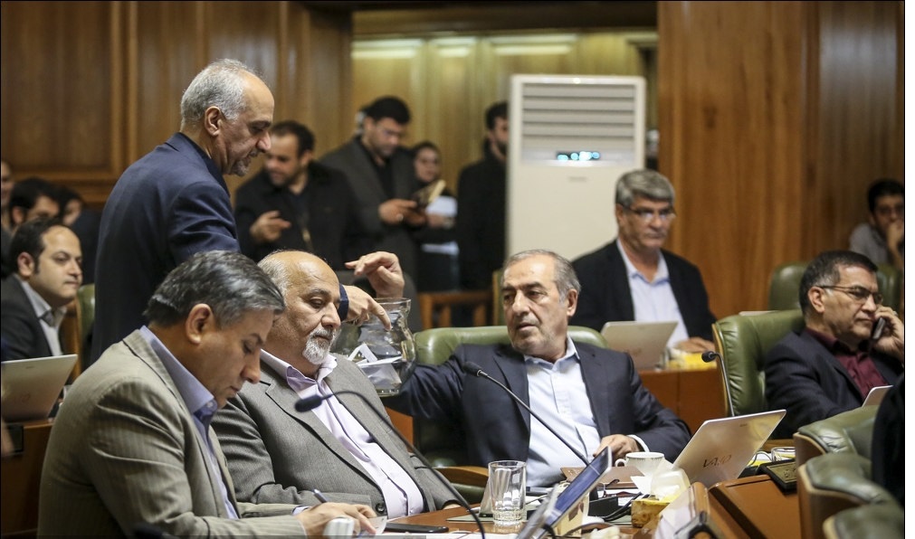 حناچی و آخوندی به عنوان دو گزینه نهایی شهرداری تهران انتخاب شدند حناچی و آخوندی به عنوان دو گزینه نهایی شهرداری تهران انتخاب شدند