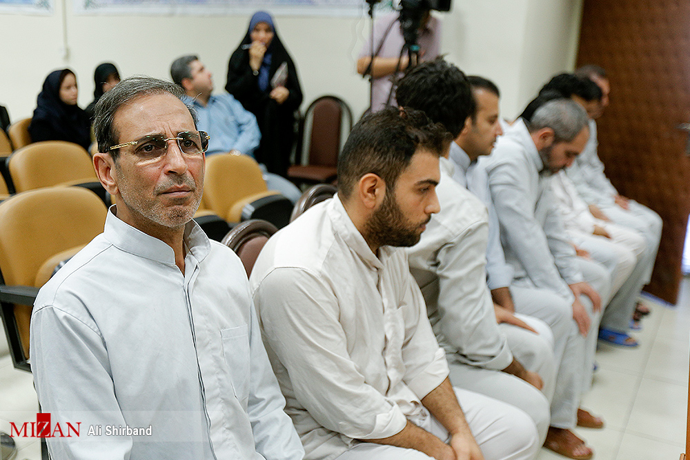 مجرمانه وحید مظلومین و محمد اسماعیل قاسمی جزییات اقدامات مجرمانه وحید مظلومین و محمد اسماعیل قاسمی/ از انکارهای اخلالگر اقتصادی به هرگونه فعالیت ارزی در دادگاه تا انجام معاملات غیر قانونی و قاچاق عمده ارز