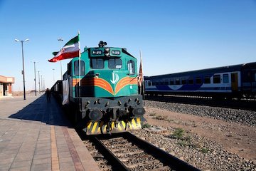 لزوم توجه به بخش ریلی در بخش باری و مسافری برای کاهش هزینهها