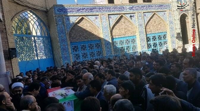 پیکرهای ۳ دانشآموز زاهدانی به خاک سپرده شدند پیکرهای ۳ دانشآموز زاهدانی به خاک سپرده شدند+عکس