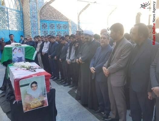 پیکرهای ۳ دانشآموز زاهدانی به خاک سپرده شدند پیکرهای ۳ دانشآموز زاهدانی به خاک سپرده شدند+عکس