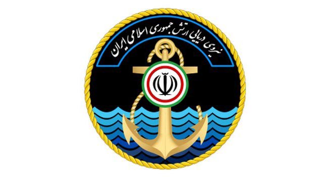 کشتی تجاری ایرانی در حال غرق شدن است