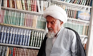 عمل جراحی آیت‌الله مومن موفقیت‌آمیز بود