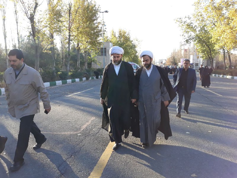 اقامه نماز بر پیکر آیتالله هاشمیشاهرودی توسط ولی امرمسلمین جهان تا دقایقی دیگر + تصاویر اقامه نماز بر پیکر آیتالله هاشمیشاهرودی توسط ولی امرمسلمین جهان تا دقایقی دیگر + تصاویر