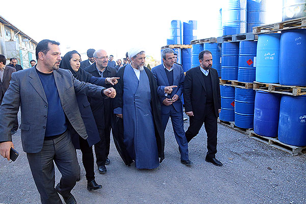 بازدید رئیس کل دادگستری قزوین از ۵ واحد صنعتی و تولیدی در شهرستان بویین زهرا در راستای رفع موانع و مشکلات تولید بازدید رئیس کل دادگستری قزوین از ۵ واحد صنعتی و تولیدی در شهرستان بویین زهرا در راستای رفع موانع و مشکلات تولید