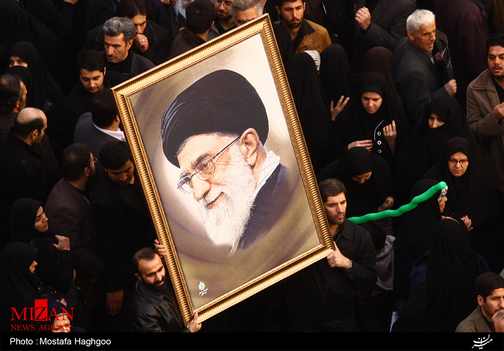 روزی که مردم میخ آخر را بر تابوت فتنه‌گران کوبیدند / واکنش جالب روزنامه معروف آمریکایی به حضور مردم در حماسه ۹ دی
