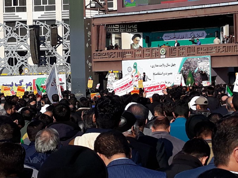 طنین شعار «مرگ بر فتنه‌گر» در مراسم گرامیداشت «یوم‌الله ۹ دی‌» با حضور گسترده مردم/ چهل سال ولایتمداری، بصیرت و استقامت  + حاشیه‌ها و تصاویر