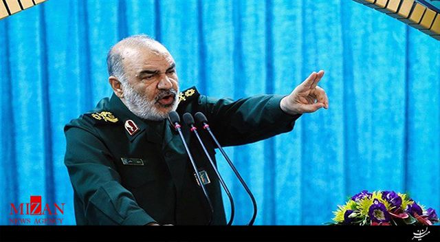 سردار سلامی: ایران می‌تواند در زمین و دریا و هوا راه را بر آمریکا ببندد
