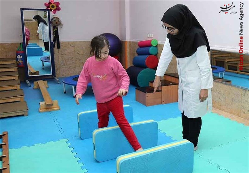 جزئیات فعالیت ۱۳ مرکز کاردرمانی دانشگاهی با سازمان بهزیستی جزئیات فعالیت ۱۳ مرکز کاردرمانی دانشگاهی با سازمان بهزیستی /صنایع کوچک و متوسط نجاتدهنده اقتصاد کشور هستند/سهم ۶ درصدی اجرای برنامههای تربیتی از بودجه آموزش و پرورش
