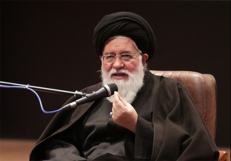 امام سجاد(ع) 40 سال برای تبیین و نهادینه‌سازی نهضت عاشورا تلاش کرد