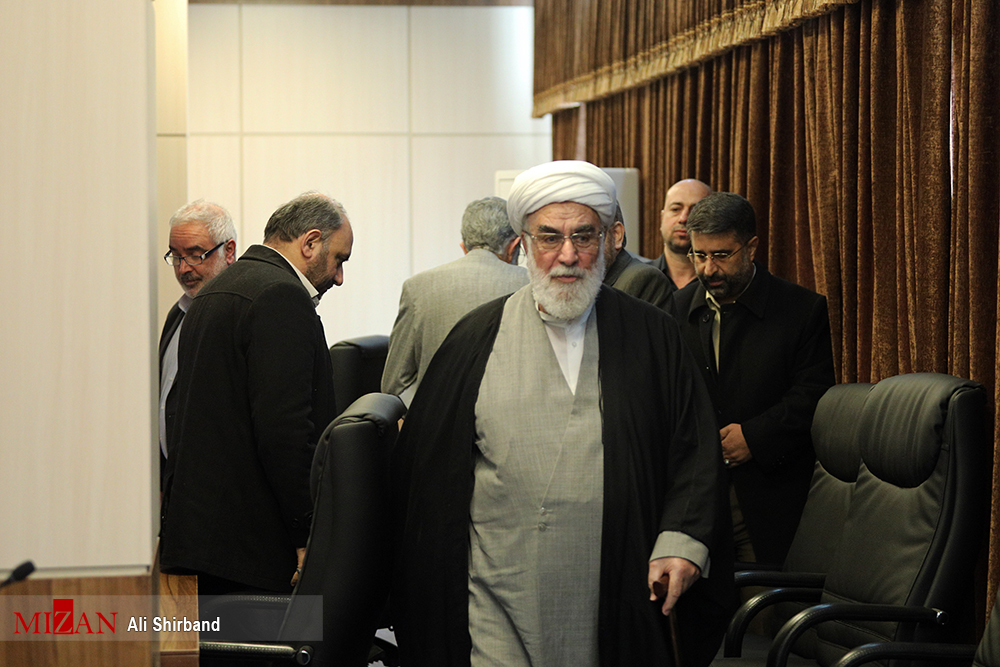 جلسه امروز مجمع تشخیص مصلحت نظام به ریاست آیت‌الله آملی‌لاریجانی برگزار شد + تصاویر