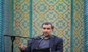 خدا نکند در جامعه ای نادان ها بر صدر نشینند