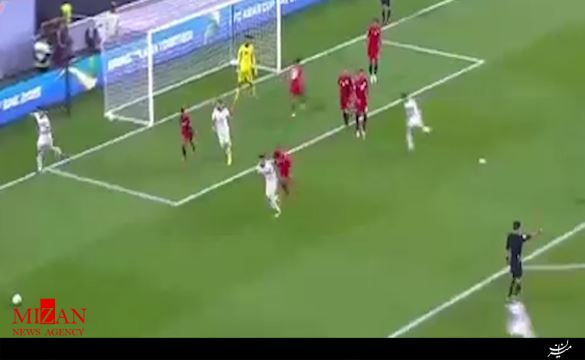 لحظه به ثمر رسیدن گل پنجم ایران به یمن توسط سامان قدوس لحظه به ثمر رسیدن گل پنجم ایران به یمن توسط سامان قدوس