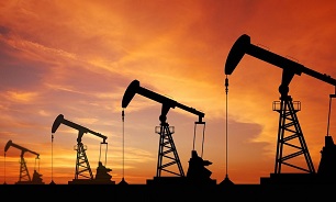 بازار جهانی نفت در کش و قوس میزان تولید/
