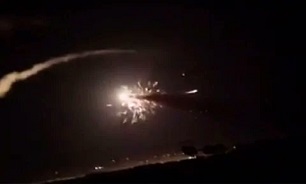 حمله موشکی رژیم صهیونیستی به فرودگاه دمشق ناکام ماند/پدافند موشکی سوریه اغلب موشک‌های مهاجم را رهگیری کرد