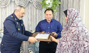 تقدیر امیر نصیرزاده از تنها جانباز پرستار نیروی هوایی ارتش