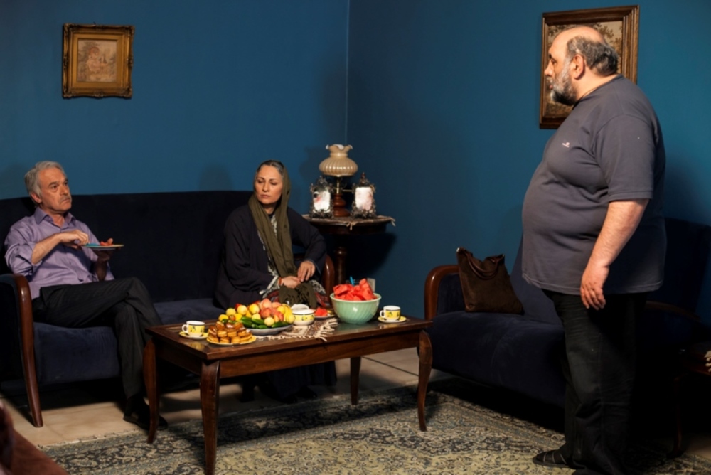 فیلم سینمایی پرویز روایتی از سقوط یک پادشاهی/بازی به یادماندنی لوون هفتوان در اثری تحسین شده//////////////////سه شنبه