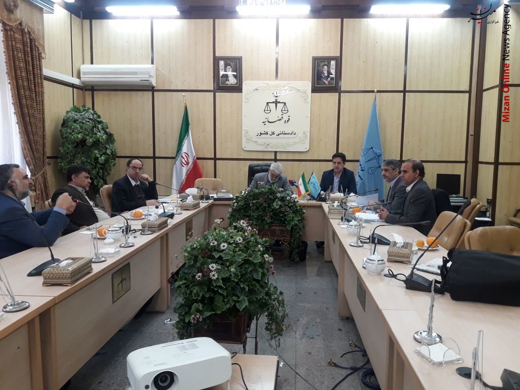 فقدان نظارت کافی بر عملکرد آموزشگاه‌های کنکور/ عملکرد موسسات و مراکز کنکور مطابق با مقررات و ضوابط قانون نیست/ متولیان قبل از پایان سال این مراکز را ساماندهی کنند
