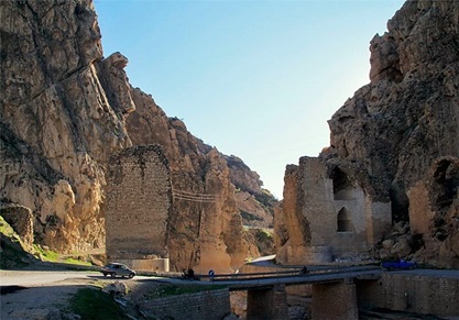 مرمت پایههای تاقدار پل هزار ساله لرستان آغاز شد
