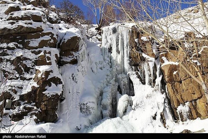 آبشار گنجنامه همدان را در زمستان ببینید +تصاویر آبشار گنجنامه همدان را در زمستان ببینید +تصاویر