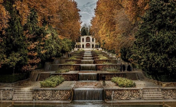 درختان و گیاهان باغ شاهزاده ماهان احیا میشود