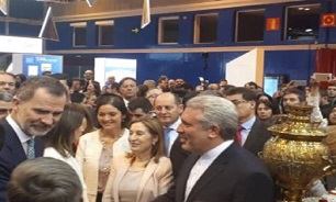 پادشاه و ملکه اسپانیا از یک غرفه ایرانی بازدید کردند