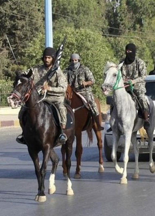 اسب و الاغ فرشته نجات داعشی‌ها شدند +عکس