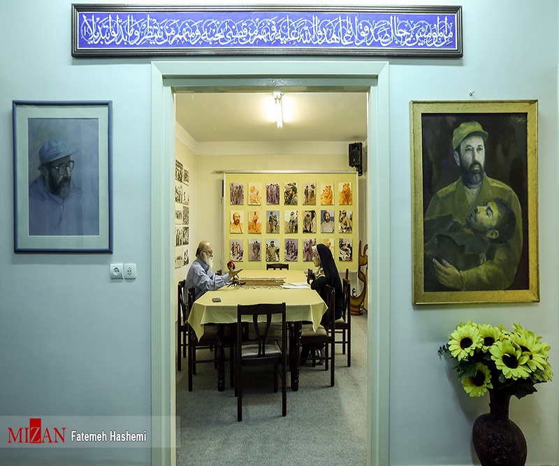 خاندان پهلوی اهل فساد، قمار و فحشا بودند/ ماجرای کاخ صورتی که اشرف پهلوی سه بار آن را به دولت فروخت/ ماجرای تبعید طولانی به بندرعباس / قوه قضاییه کاملا شفاف عمل میکند/ علت همه دشمنی هایشان با ایران از زمان پیروزی انقلاب؟ خاندان پهلوی اهل فساد، قمار و فحشا بودند/ ماجرای کاخ صورتی که اشرف پهلوی سه بار آن را به دولت فروخت/ ماجرای تبعید طولانی به بندرعباس / قوه قضاییه کاملا شفاف عمل میکند/ علت همه دشمنی هایشان با ایران از زمان پیروزی انقلاب؟