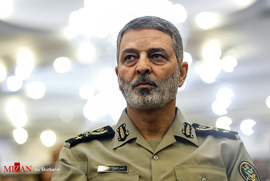 فرمانده کل ارتش: چشم طمع دشمن را کور می‌کنیم