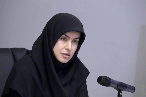 تمام هنرمندانی که مشخصات آنها در بانک اطلاعاتی معاونت صنایع دستی ثبت شده مشمول بیمه میشوند