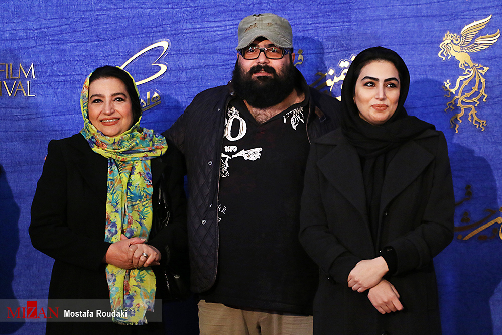 عوامل فیلم «خون خدا» روی فرش قرمز حاضر شدند عوامل فیلم «خون خدا» روی فرش قرمز حاضر شدند