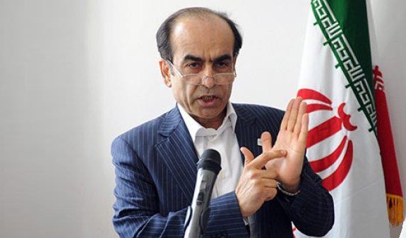 امام خمینی در همراهی کردن مردم با خود، از گاندی جلوتر بود امام خمینی در همراهی کردن مردم با خود، از گاندی جلوتر بود