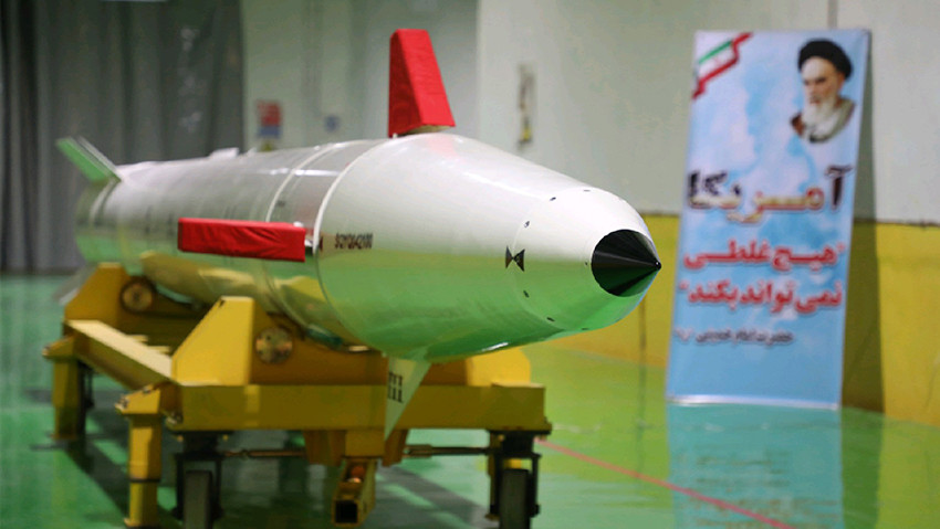 نمایش کارخانه زیرزمینی تولید موشک‌های بالستیک سپاه برای اولین بار/ رونمایی از موشک بالستیک هوشمند زمین به زمین دزفول