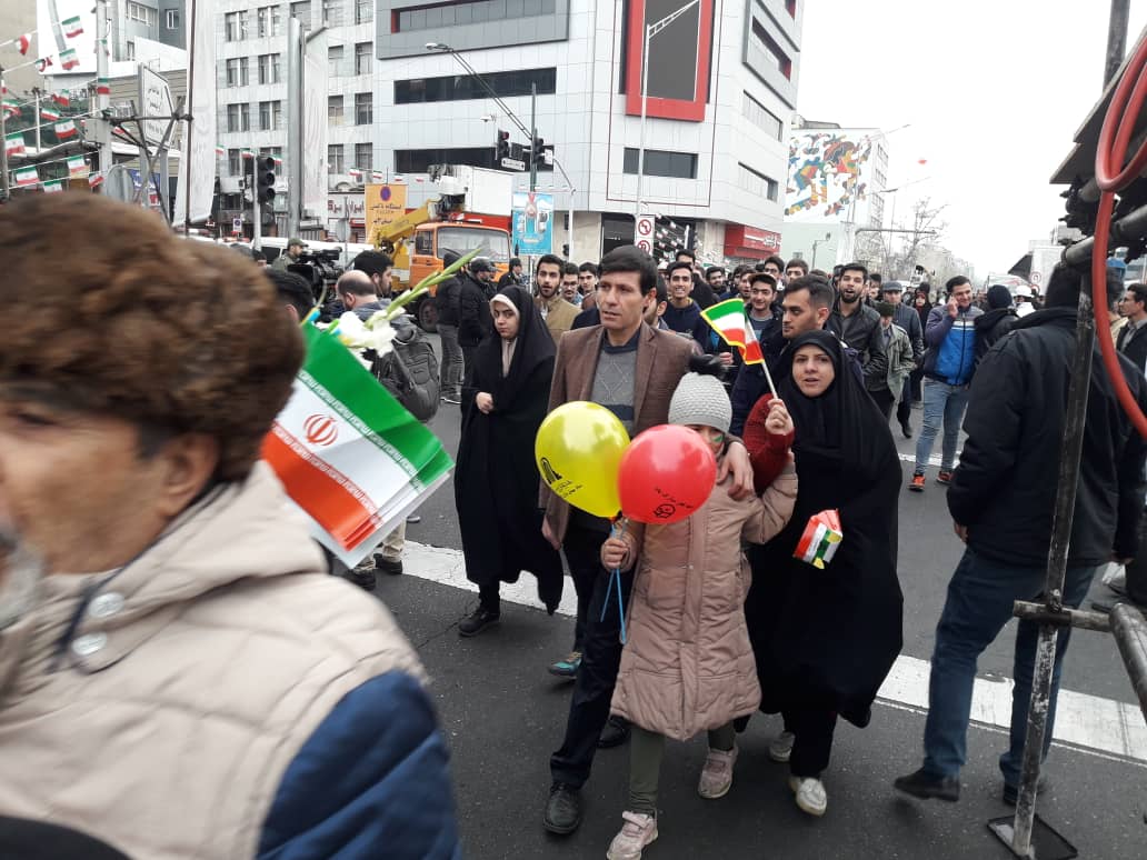 حضور دشمن‌شکن مردم در جشن «چهل» سالگی انقلاب اسلامی + حاشیه‌ها و تصاویر