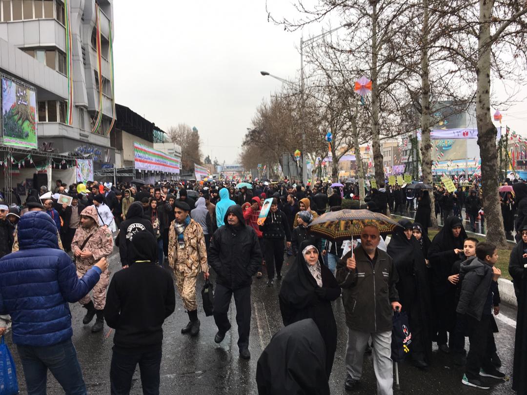 حضور دشمن‌شکن مردم در جشن «چهل» سالگی انقلاب اسلامی + حاشیه‌ها و تصاویر