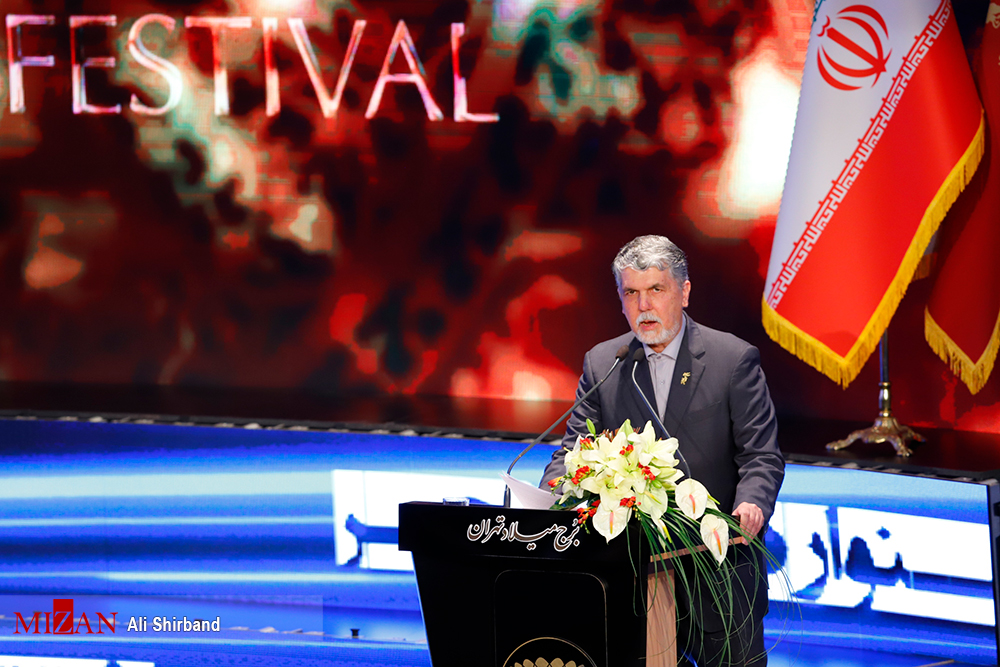 طوفان شبی که ماه کامل شد در جشنواره فیلم فجر/نخستین سیمرغ علی نصیریان بعد از ۶۰ سال