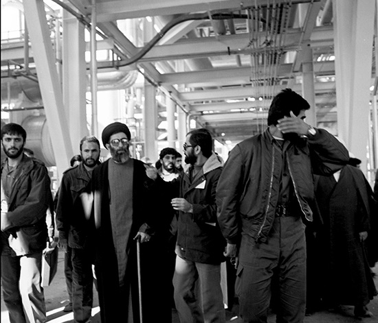 بهمن ۱۳۶۲ - افتتاح پالایشگاه گاز شهید هاشمی نژاد بهمن ۱۳۶۲ - افتتاح پالایشگاه گاز شهید هاشمی نژاد