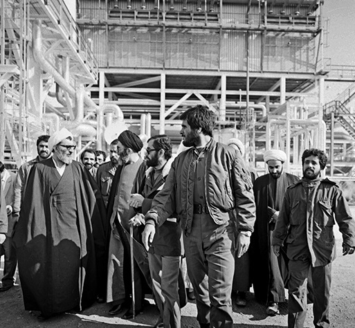 بهمن ۱۳۶۲ - افتتاح پالایشگاه گاز شهید هاشمی نژاد بهمن ۱۳۶۲ - افتتاح پالایشگاه گاز شهید هاشمی نژاد