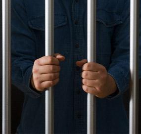 سرقت از خانمهای در شرف ازدواج توسط مرد شیک پوشبرای ساعت سهههه