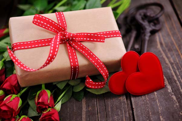 کاسبیهای ۵ ملیون تومانی به بهانه ولنتاین کاسبیهای ۵ ملیون تومانی به بهانه ولنتاین
