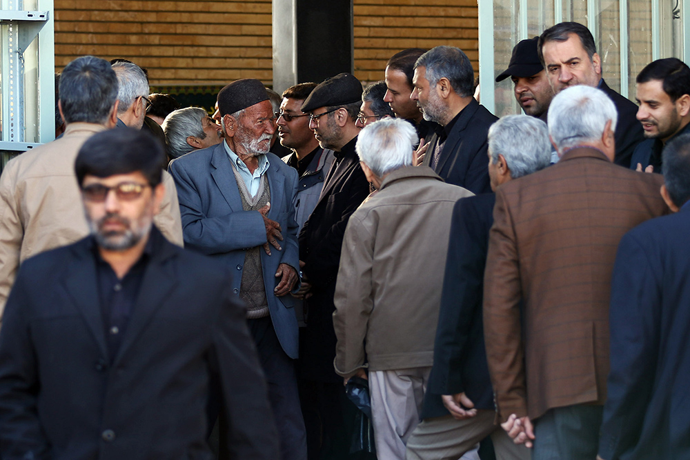 رهبر انقلاب درگذشت اخوی و برخی بستگان آقای دهقان را تسلیت گفتند/ تصاویر برگزاری مراسم ترحیم در روستای پوده رهبر انقلاب درگذشت اخوی و برخی بستگان آقای دهقان را تسلیت گفتند/ تصاویر برگزاری مراسم ترحیم در روستای پوده