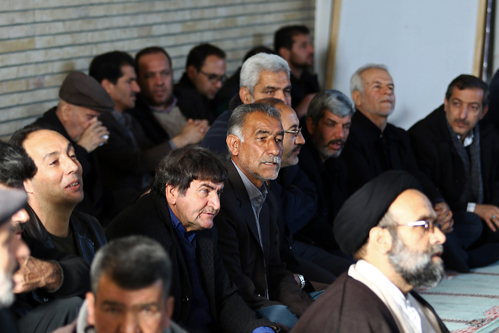رهبر انقلاب درگذشت اخوی و برخی بستگان آقای دهقان را تسلیت گفتند/ تصاویر برگزاری مراسم ترحیم در روستای پوده رهبر انقلاب درگذشت اخوی و برخی بستگان آقای دهقان را تسلیت گفتند/ تصاویر برگزاری مراسم ترحیم در روستای پوده
