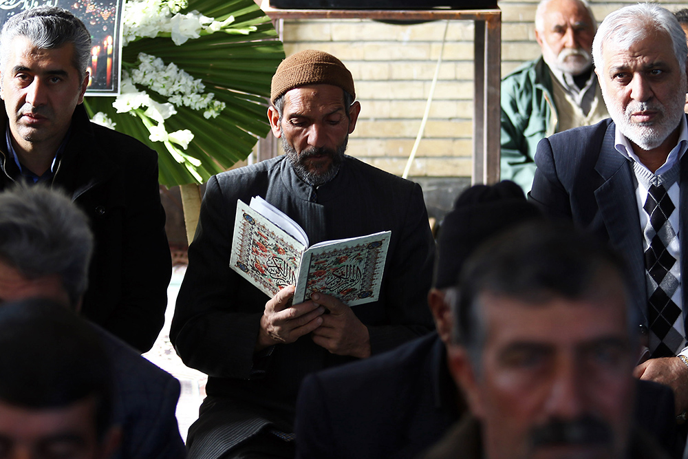 رهبر انقلاب درگذشت اخوی و برخی بستگان آقای دهقان را تسلیت گفتند/ تصاویر برگزاری مراسم ترحیم در روستای پوده رهبر انقلاب درگذشت اخوی و برخی بستگان آقای دهقان را تسلیت گفتند/ تصاویر برگزاری مراسم ترحیم در روستای پوده