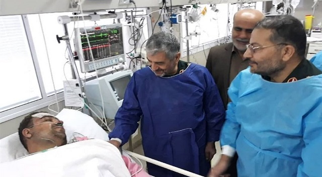 عیادت فرمانده سپاه از مجروحان حادثه تروریستی زاهدان - خاش