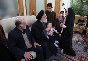 دیدار حجتالاسلاموالمسلمین شهیدی با خانواده شهدای حمله تروریستی سیستان و بلوچستان