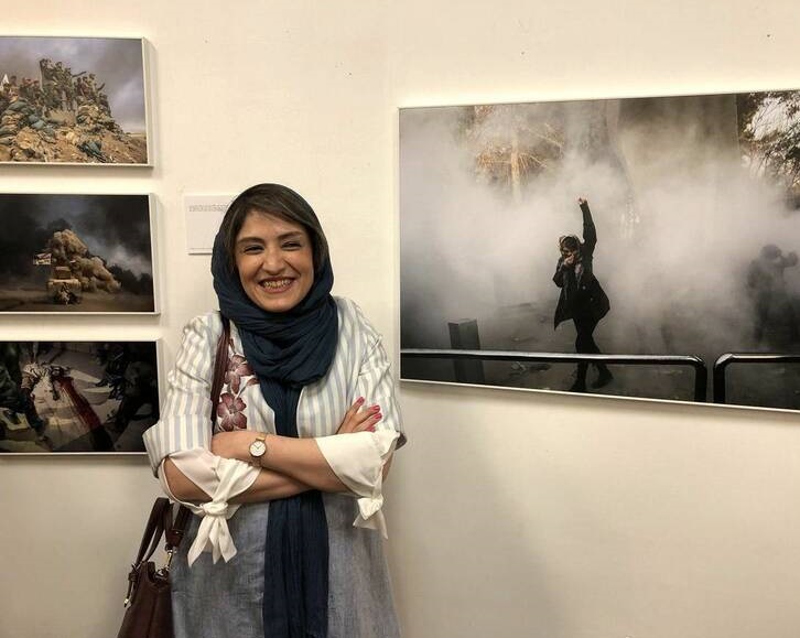 تصویر جنجالی اعتراضات دیماه را چهار میلیون و ۱۰۰ هزار تومان فروختم/ تا ۶ ماه نمیدانستم از عکسم چنین سوء استفادهای شده است/ رئیس انجمن صنفی عکاسان مطبوعاتی: داوران از سوء استفاده ضد انقلاب از عکس خبر نداشتند تصویر جنجالی اعتراضات دیماه را چهار میلیون و ۱۰۰ هزار تومان فروختم/ تا ۶ ماه نمیدانستم از عکسم چنین سوء استفادهای شده است/ رئیس انجمن صنفی عکاسان مطبوعاتی: داوران از سوء استفاده ضد انقلاب از عکس خبر نداشتند