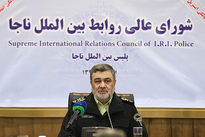 لزوم مطالعه تطبیقی توانمندیهای پلیس در سطح دنیا/ اطلاع رسانیها کارشناسانه و بر اساس دروازه بانی اخبار انجام شود/ اهتمام جدی ناجا در استرداد مجرمان متواری